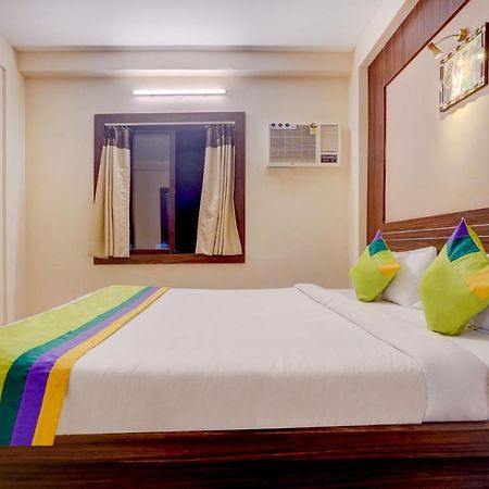 Treebo Trend Globe International Puri Hotel Exterior photo