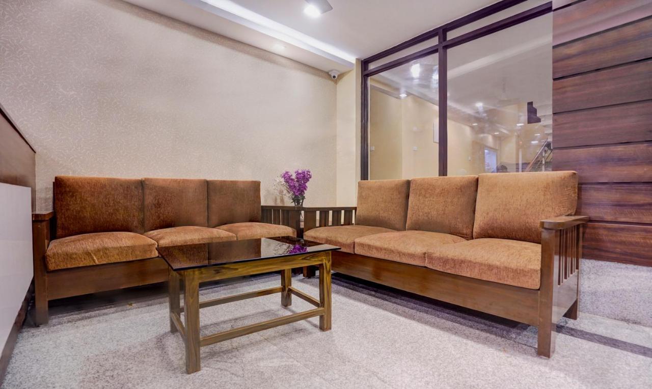 Treebo Trend Globe International Puri Hotel Exterior photo